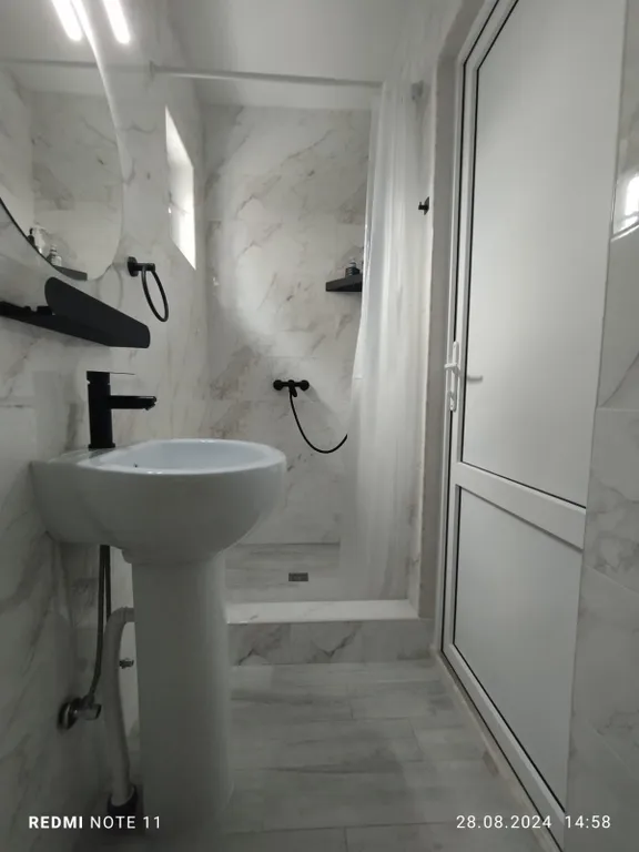 Уютный домик возле моря