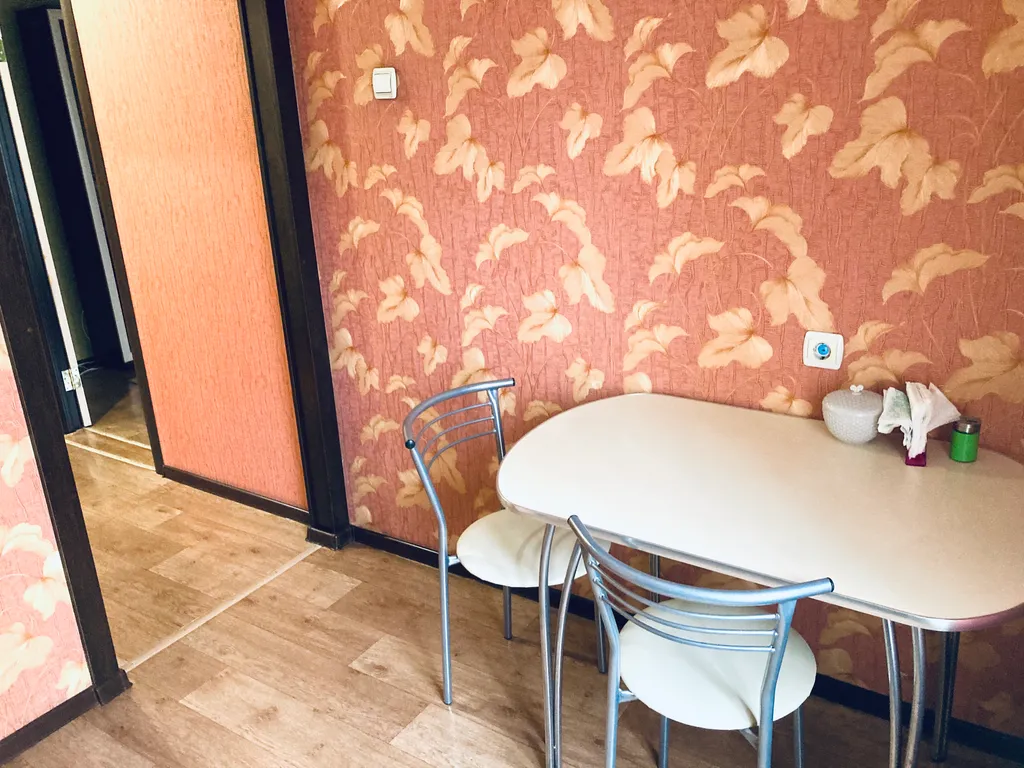 Квартира у ТРЦ Европа, ТРЦ Праздничный