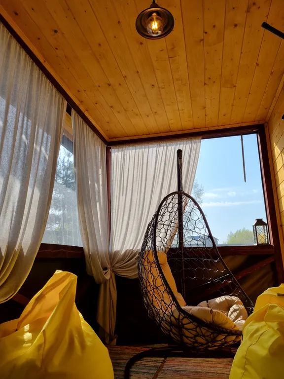 Деревянный дом в деревне дача фермера