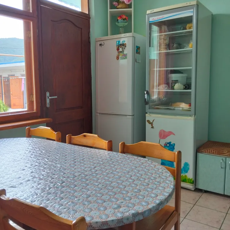 2 комнаты для большой семьи у  Черного моря