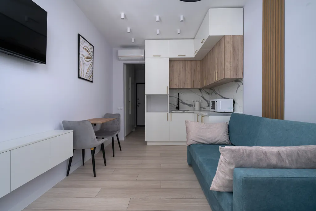 Студия с балконом