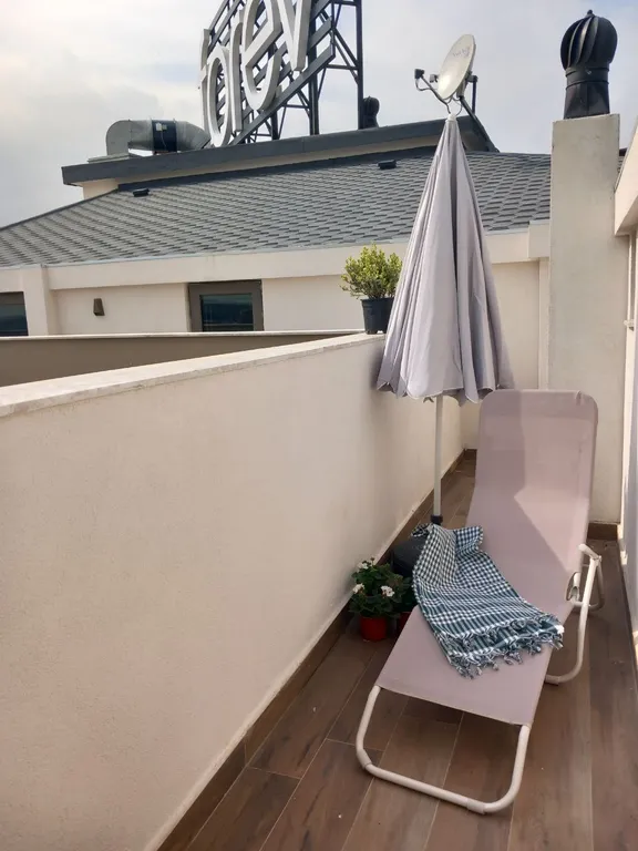 Видовая квартира с террасой в центре