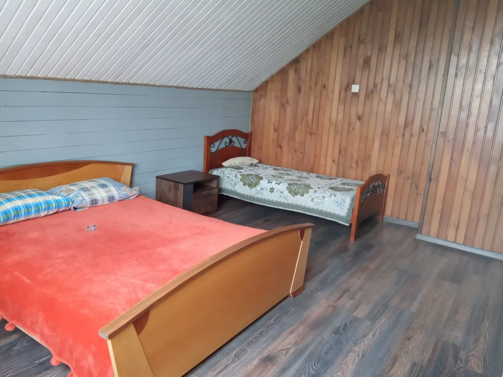 Дом-баня у реки