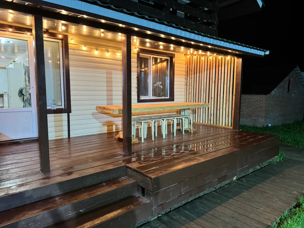 Уютный коттедж в окружении леса