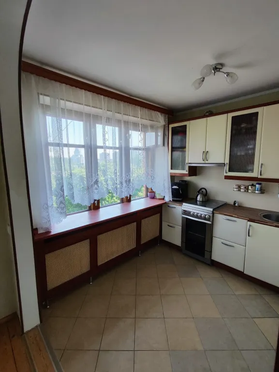 Апартаменты с видом на церковь и парк