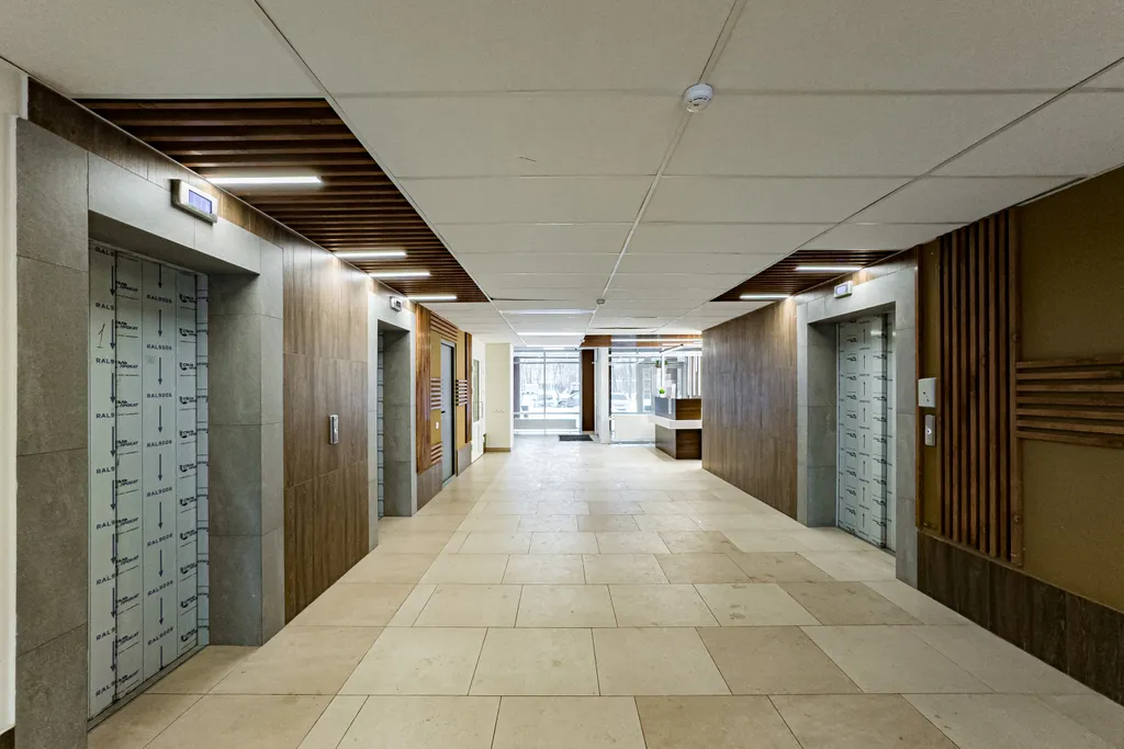 Студия Грейдж на 23 этаже в ЖК Аквамарин