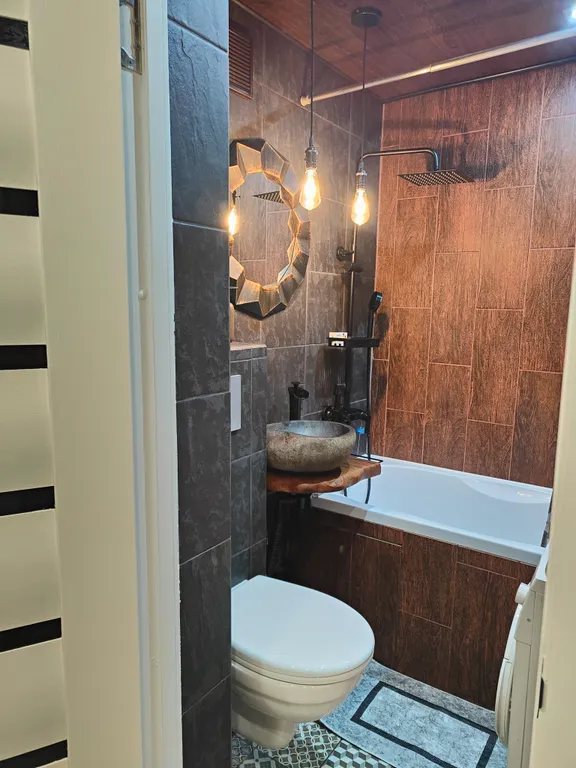 Уютная квартира в центре поселка