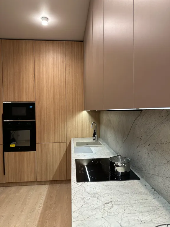 Большая дизайнерская квартира в центре, у стадиона и Мамаева кургана