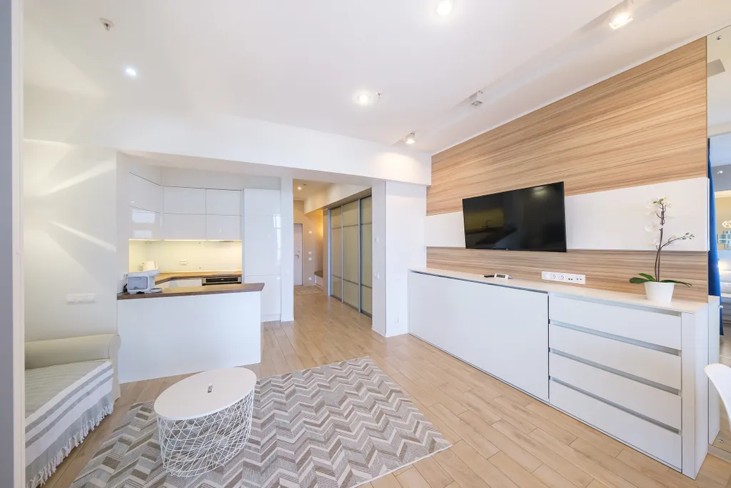 Стильная студия с видом на море