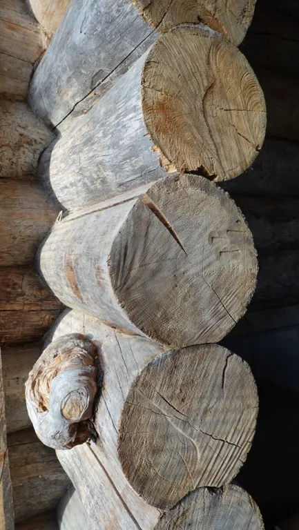 Уютный деревянный эко-дом