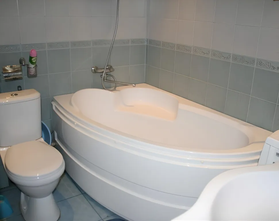 Трёхкомнатная квартира рядом с монастырем