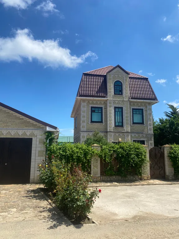 Коттедж Уютный жилой дом на берегу Азовского моря — Кучугуры