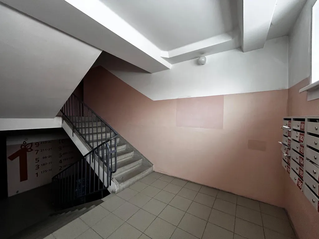 Современная квартира рядом с МНТК имени Федорова и СК Заря