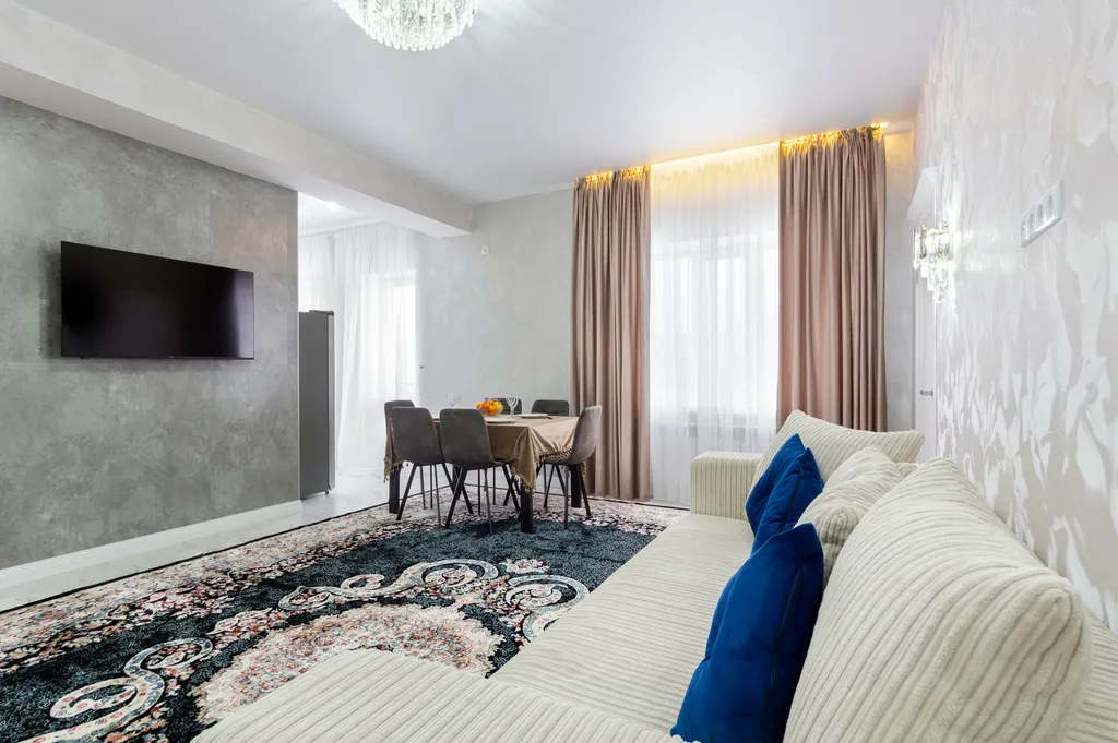 Просторная квартира с видом на горы в центре — аренда посуточно в Кисловодск