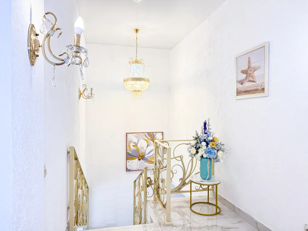 Котеджный дом при отеле Семья