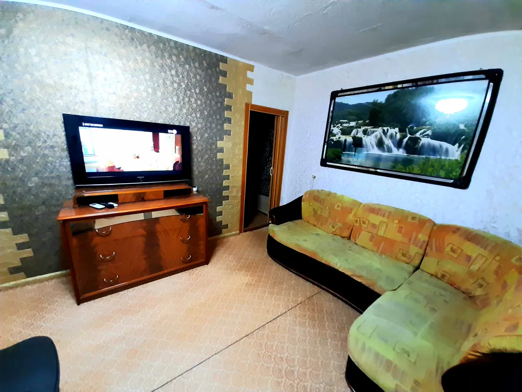 Квартира рядом с аэропортом (7 спальных мест) — аренда посуточно в Артём