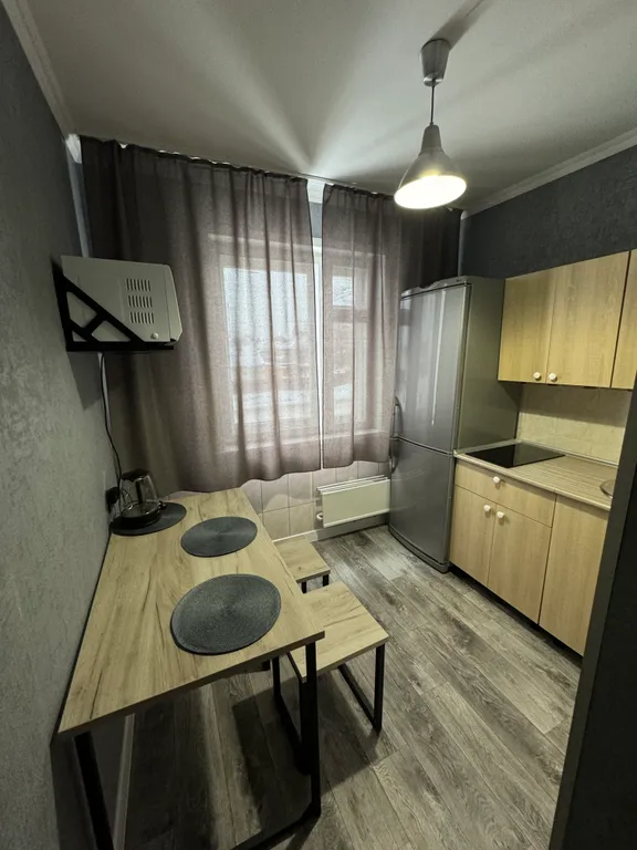 Теплая и чистая двухкомнатная квартира с новым дизайнерским ремонтом