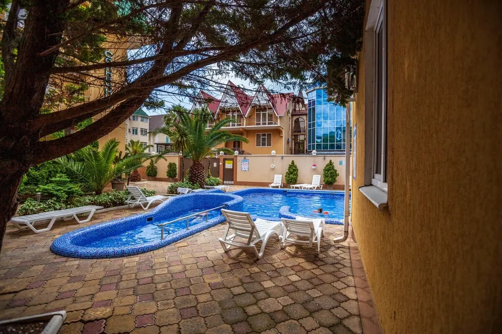 Квартира Квартира Студия у моря с теплым бассейном — Сириус