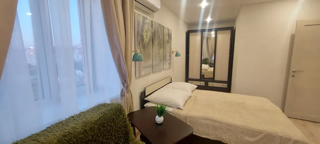 Рядом с Академией единоборств