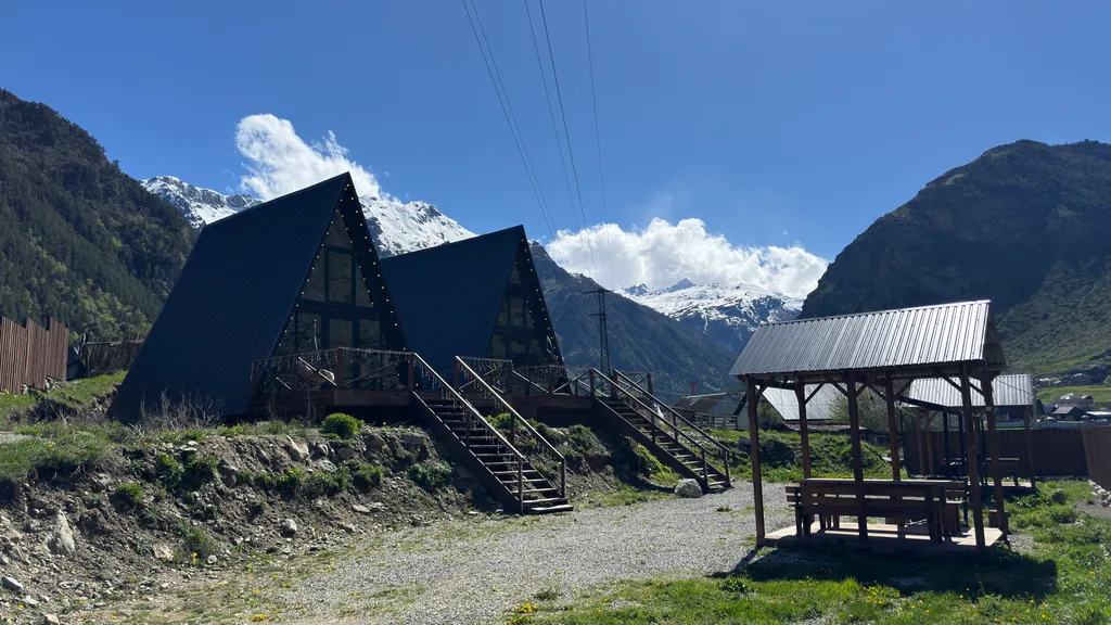 Коттедж Уютный домик с панорамным видом на горы — аренда посуточно в Эльбрус