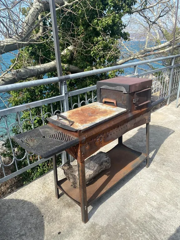 База отдыха Дельфин, 30 метров от моря