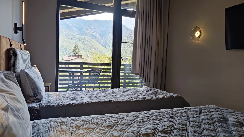 Таунхаус с джакузи и сауной. Камин. Панорамные окна. Барбекю.