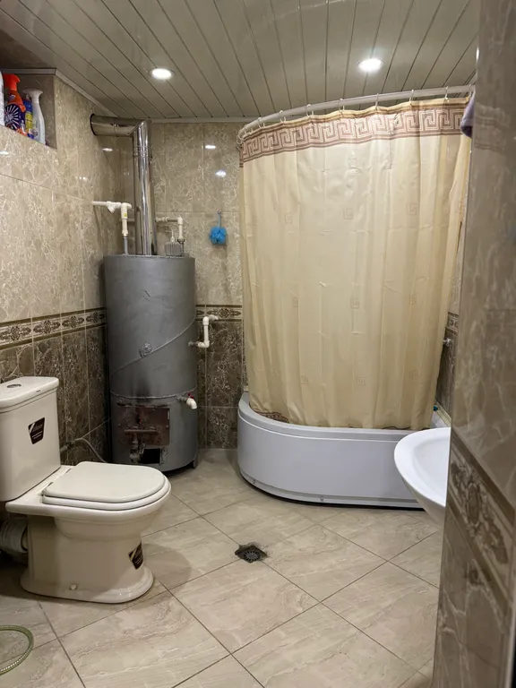 Коттедж Целый этаж в частном доме — Дербент