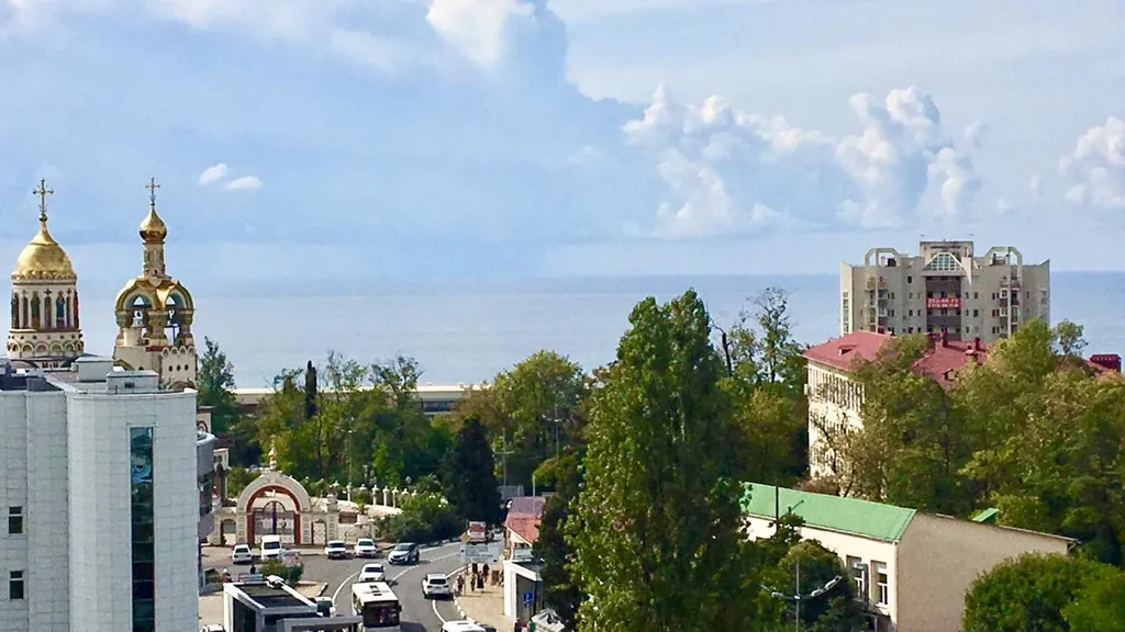 Квартира 2-ная комнатная квартира с видом на море — Сочи