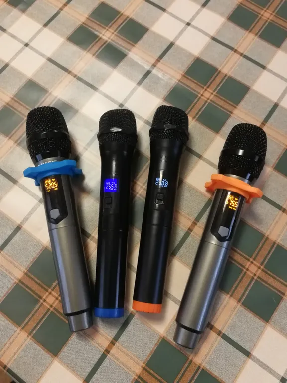 Дом для праздников возле парка Галицкого с сауной и бассейном