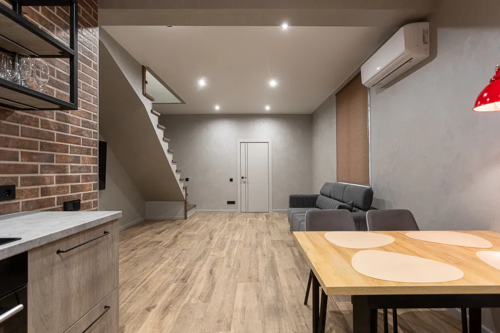 На первой линии от моря сдам полдома