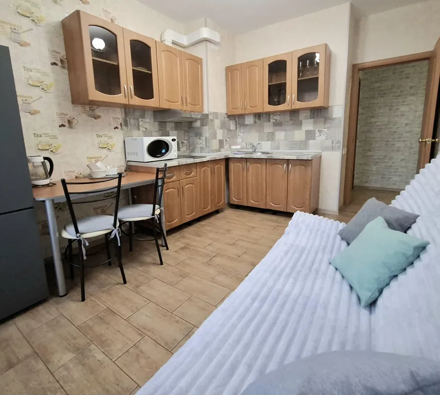 Однокомнатная квартира в пяти минутах от набережной ангары