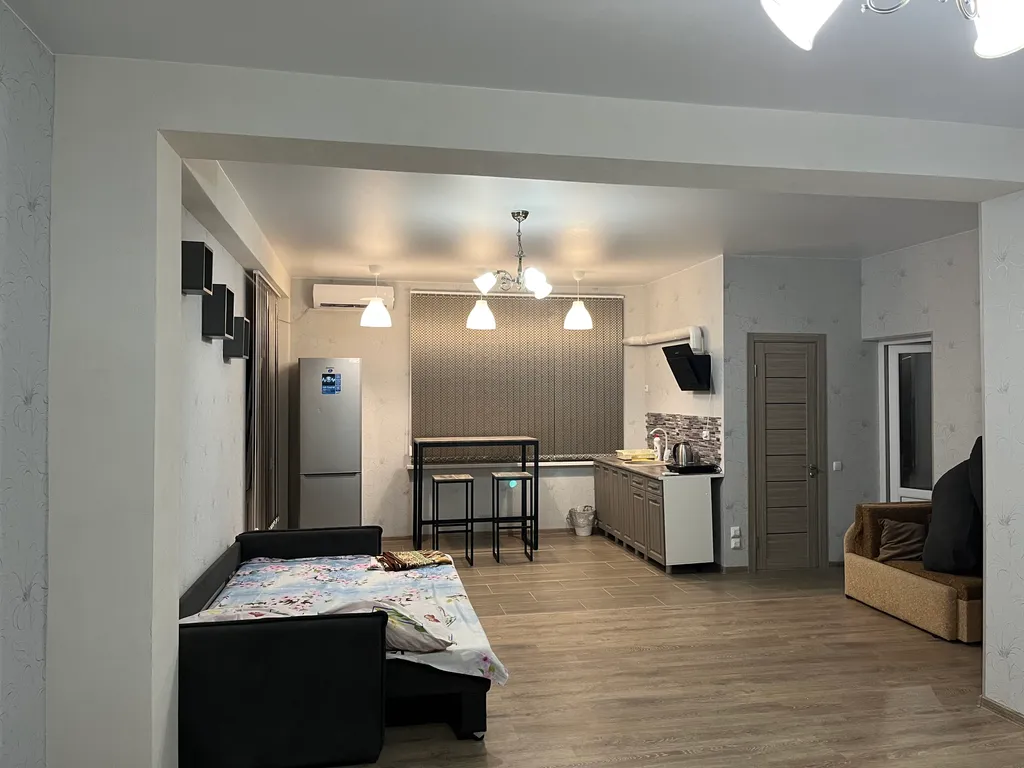 Этаж под ключ двухкомнатный с отдельным входом со своей терассой