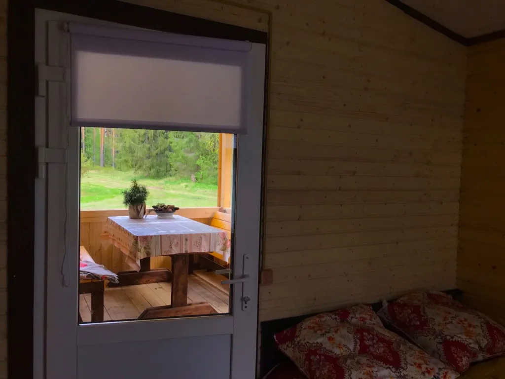 Коттедж в 100 метрах от озера