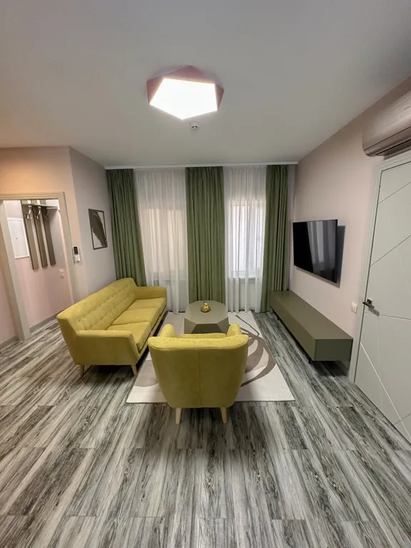 Двухкомнатный апартамент класса Люкс с отдельной спальней и кухней