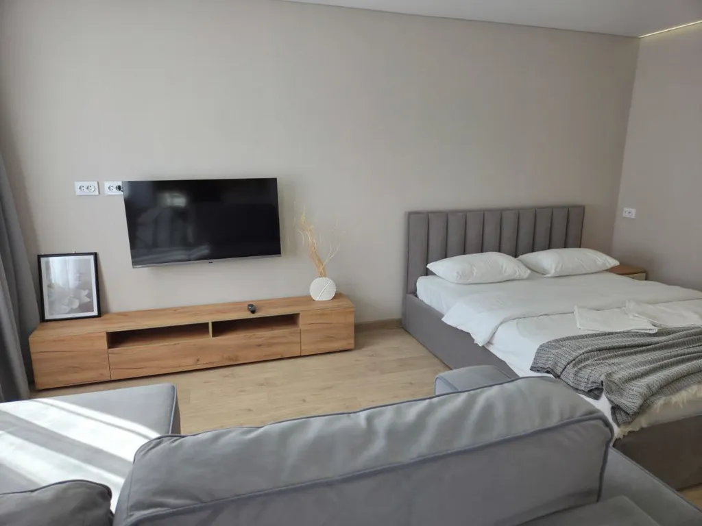 Новая стильная квартира-сттудия в центре, рядом с вокзалом