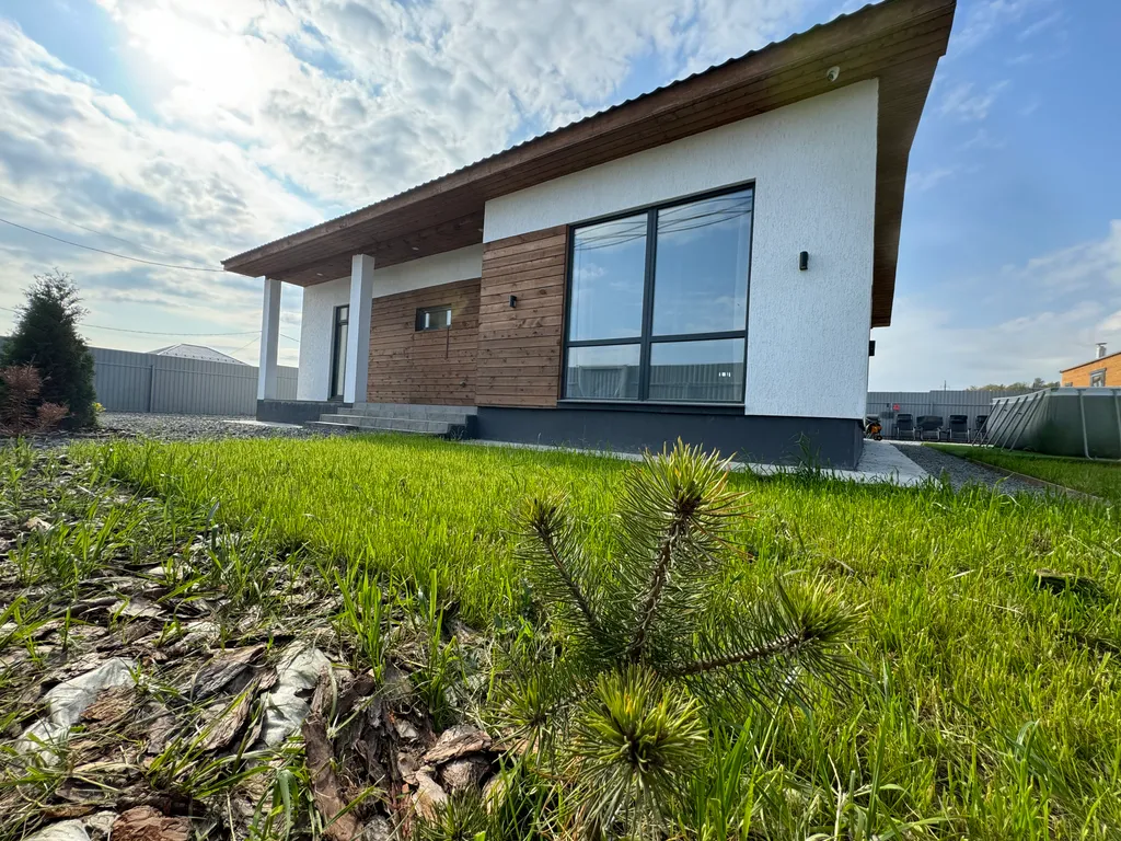 Новый дом с баней