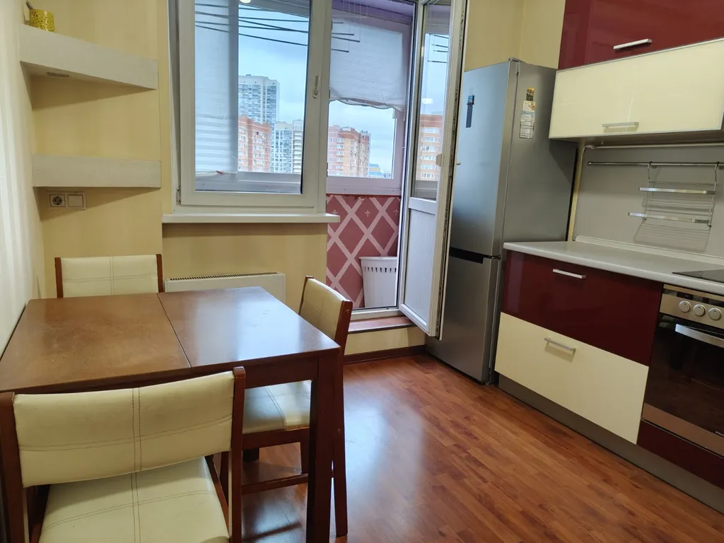 Вместительная квартира у Крокус Экспо между метро Мякинино и Пенягино