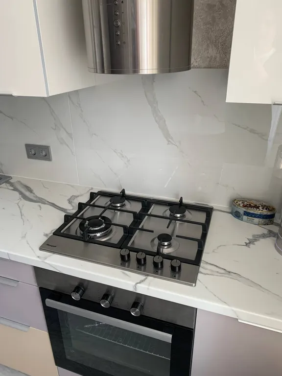 Уютная 1-комнатная квартира с дизайнерским ремонтом на Приморской