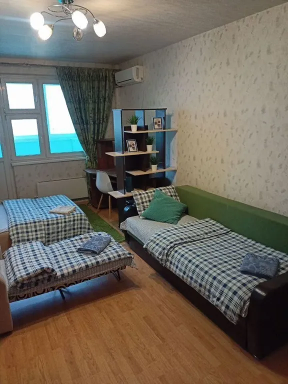 Большaя квартиpа с двумя балконами