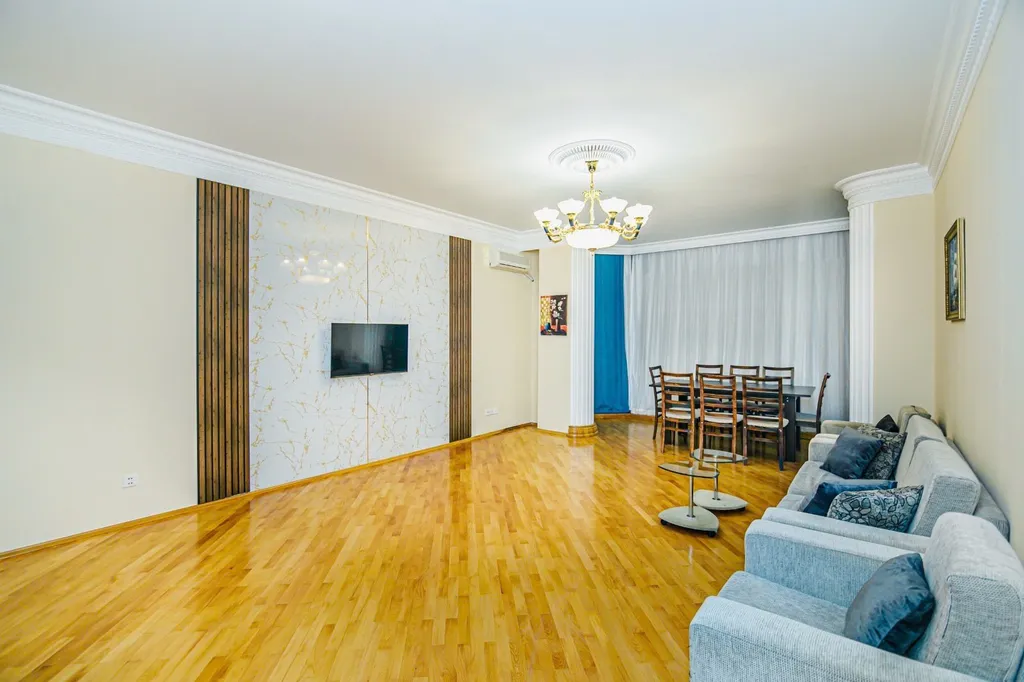 Квартира в центре с видом на море