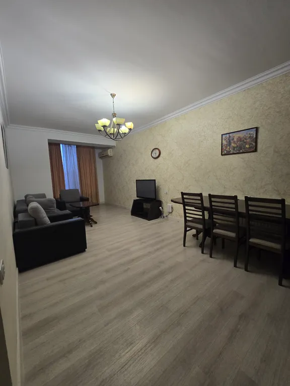 4-комнатная Квартира