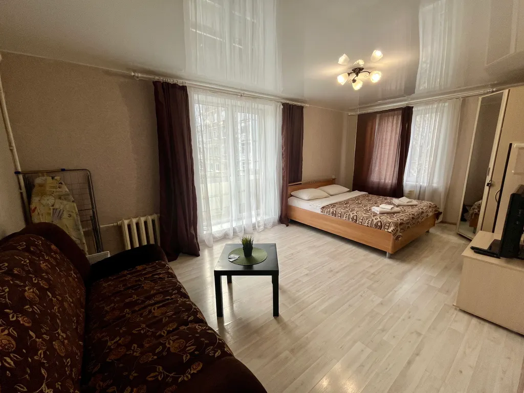 Однокомнатная квартира люкс в районе Универсама-2