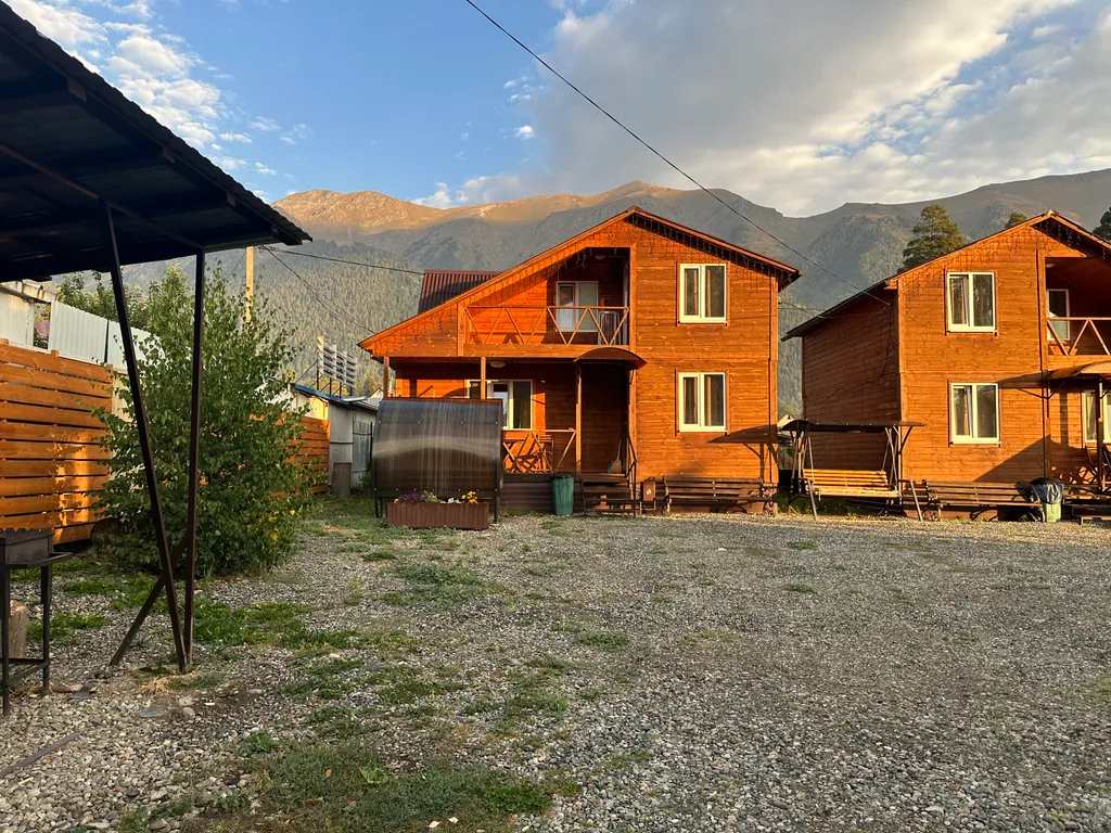 Уютный коттедж с видом на горы — аренда посуточно в Архыз