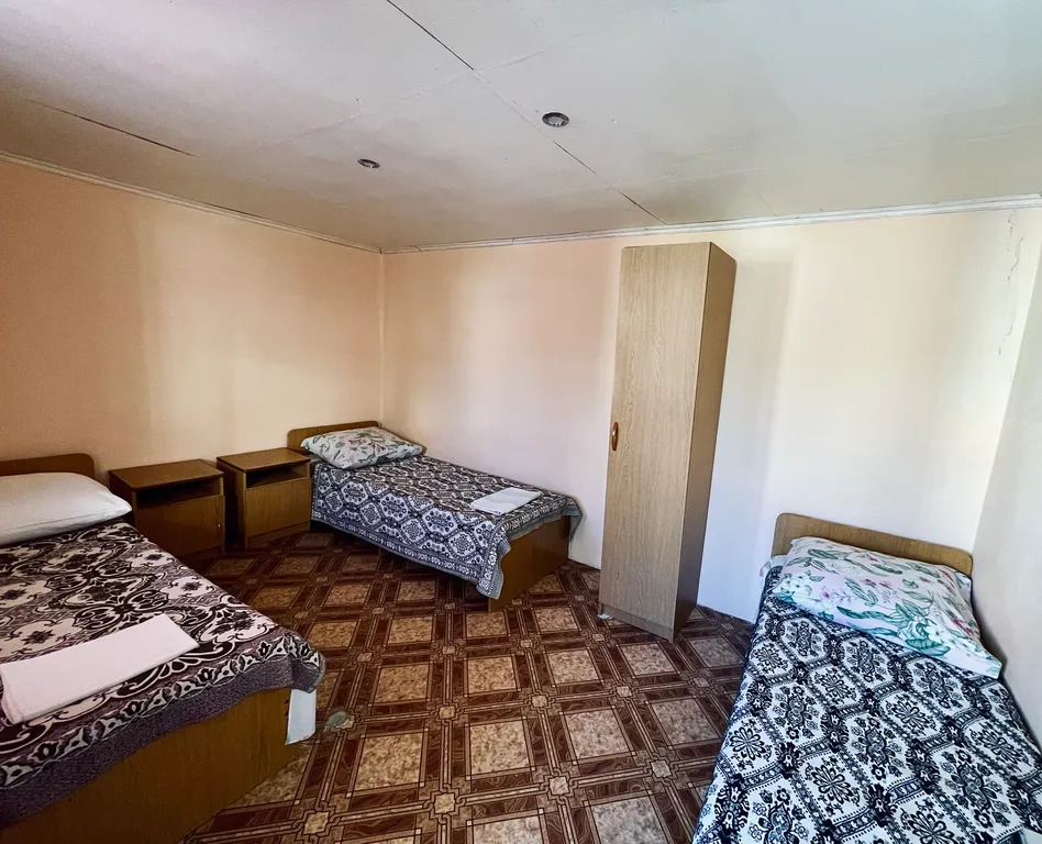 Квартира Трехместный эконом 3 кровати — аренда посуточно в Архипо-Осиповка