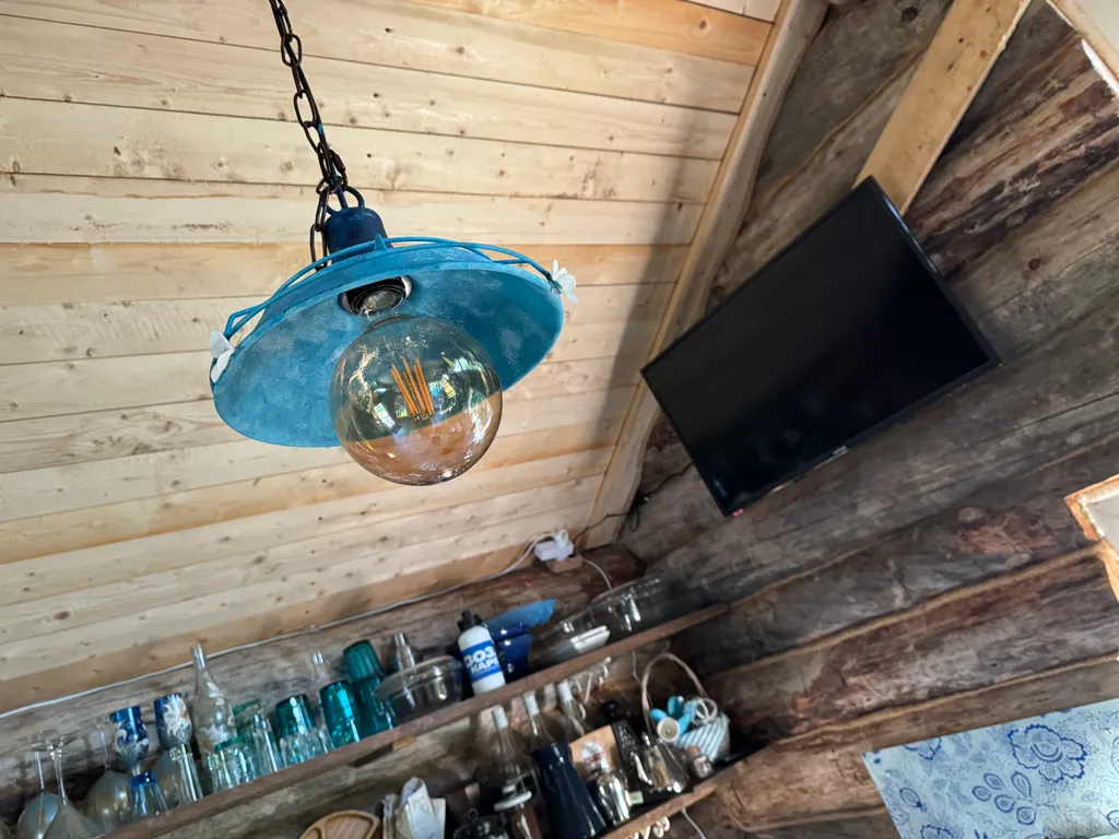 Озерный домик на Онего