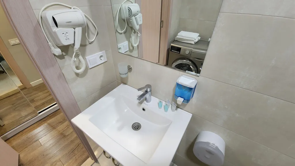 Апартамент с бассейном и видом на море