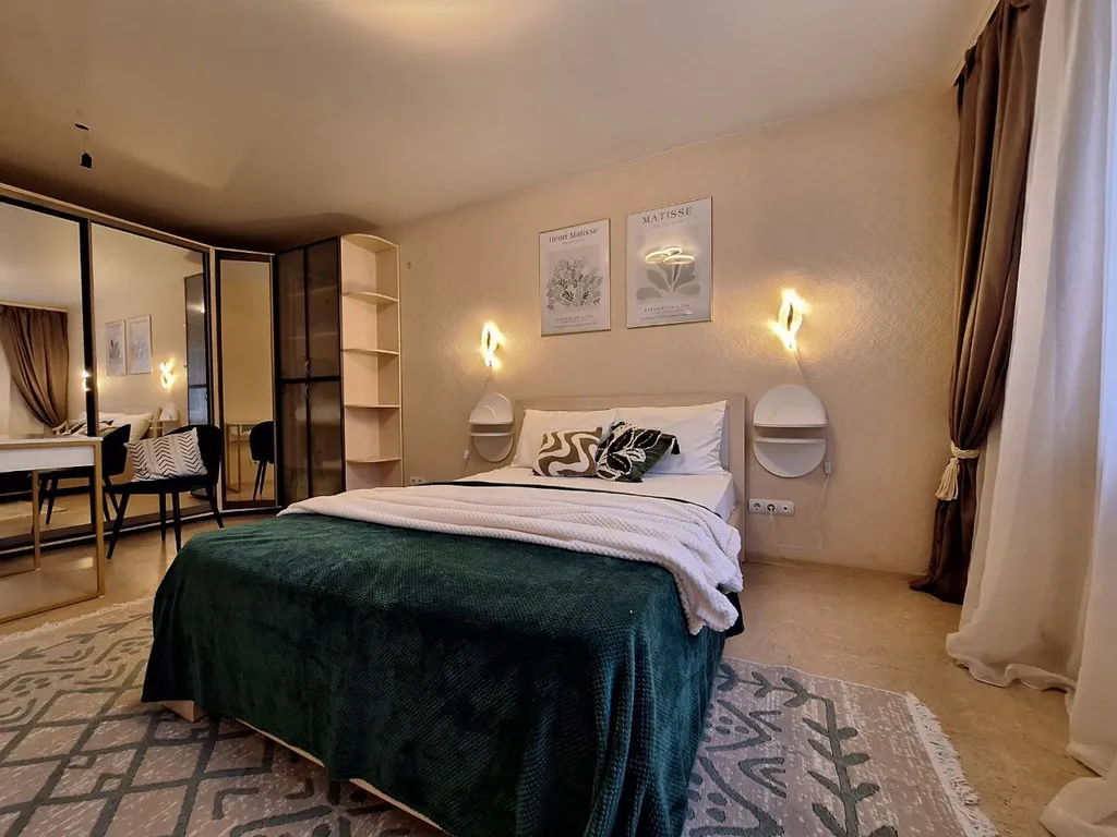 Квартира стильная с балконом от сети Версаль апартамент