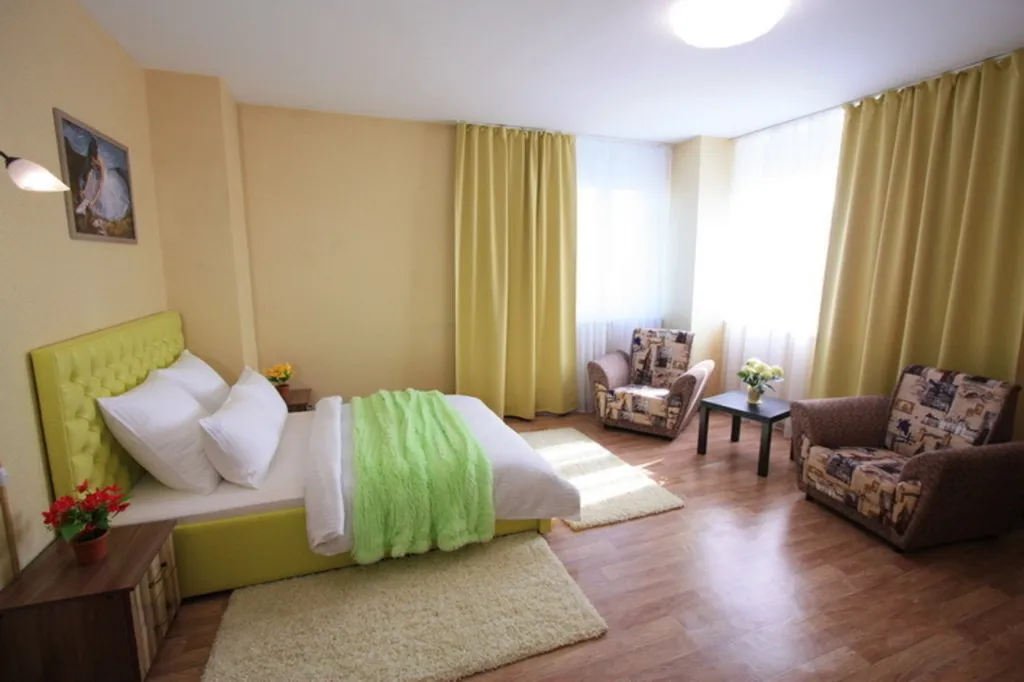 Квартира Квартира Уютныe Апартамeнты в новoм доме напротив TРЦ Плaнетa — Красноярск