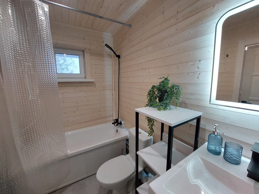 Уютный дом рядом с озером