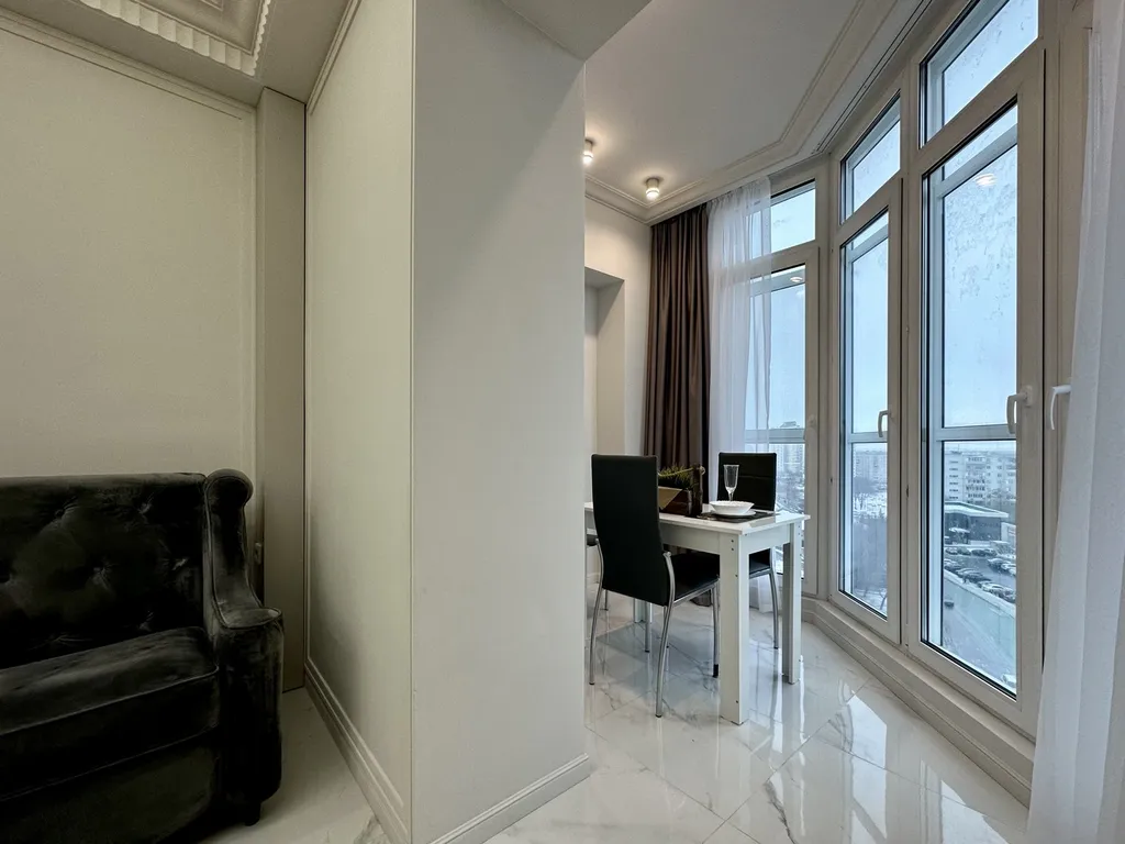 Роскошная 1-комнатная квартира рядом с центром настольного тенниса